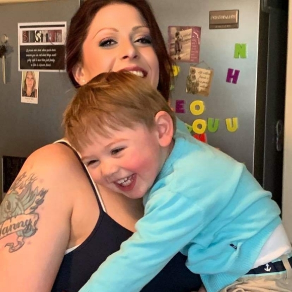 Meet your Posher, Kate - Picture 4 of 4